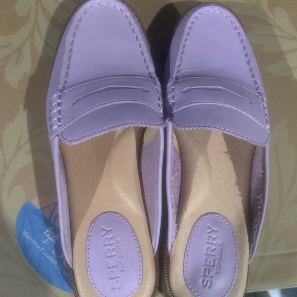 SPERRY Seaport Fina Mule - LILAC COLOR NEW w/o BOX
Size 6.5 - Picture 4 of 9